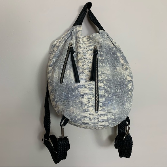 DANIELLA LEHAVI Gray White SNAKESKIN Embossed TEXTURED Backpack DESIGNER PURSE - Picture 2 of 6